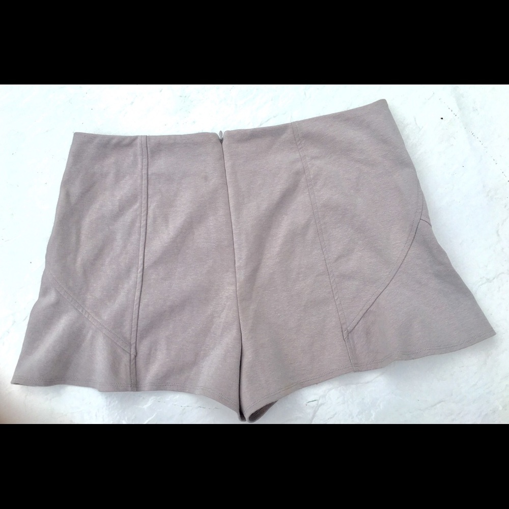 Free People Women's Beige Short Skorts - Size 12 - Picture 4 of 8